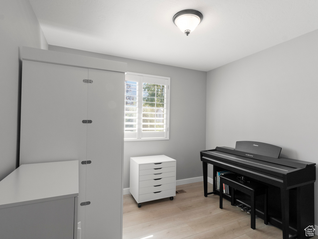 Photo 17 for MLS #2109426 at 7722 S 1200 East