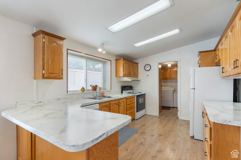 Photo 8 for MLS #2109429 at 1558 W Harvest St
