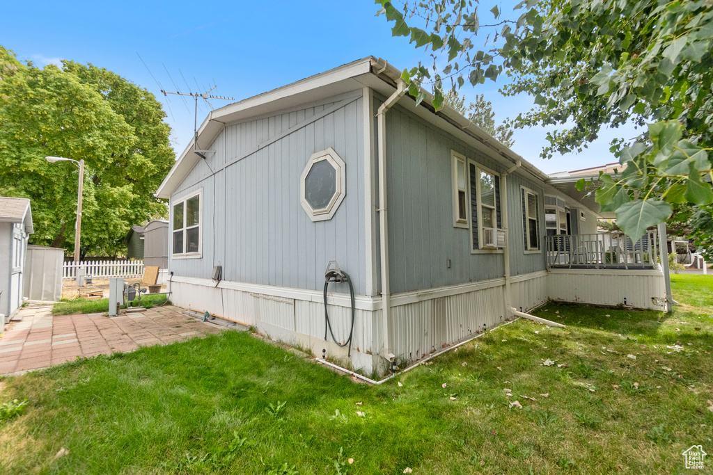 Photo 3 for MLS #2109429 at 1558 W Harvest St