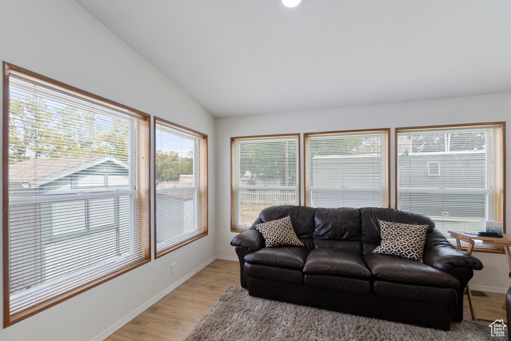 Photo 13 for MLS #2109429 at 1558 W Harvest St