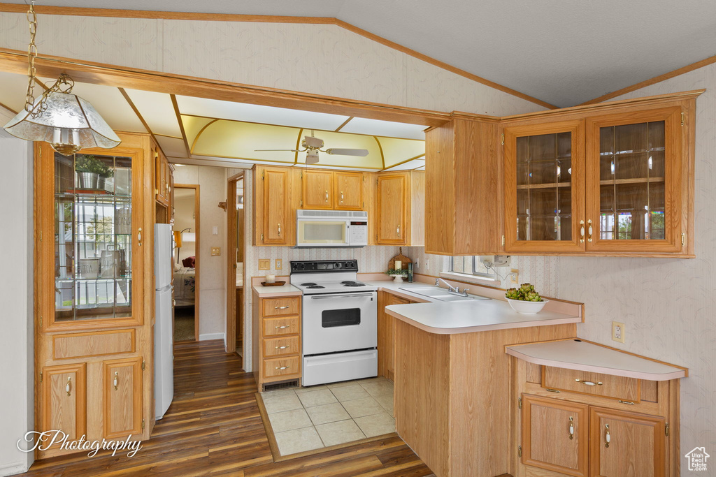 Photo 10 for MLS #2109431 at 1150 N Red Hills #154