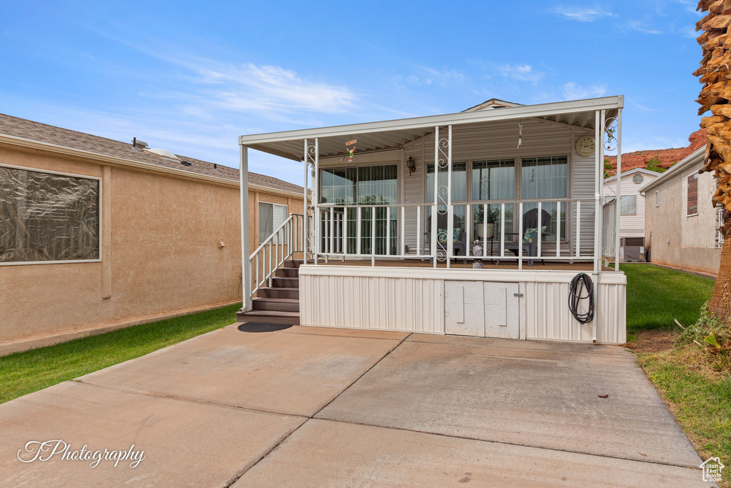 Photo 2 for MLS #2109431 at 1150 N Red Hills #154