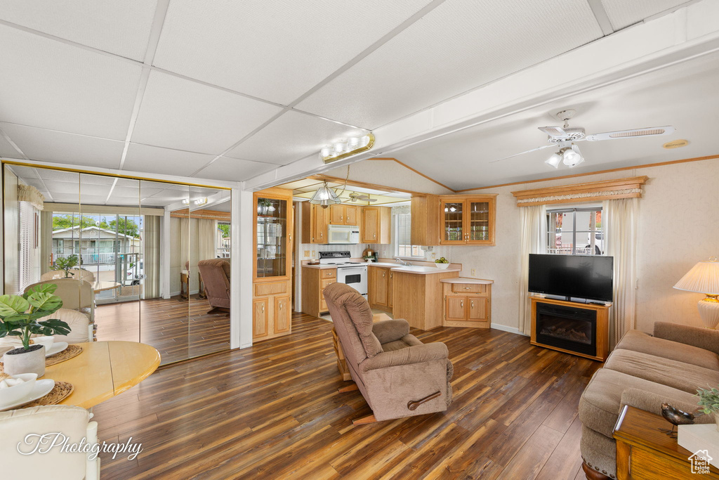 Photo 9 for MLS #2109431 at 1150 N Red Hills #154