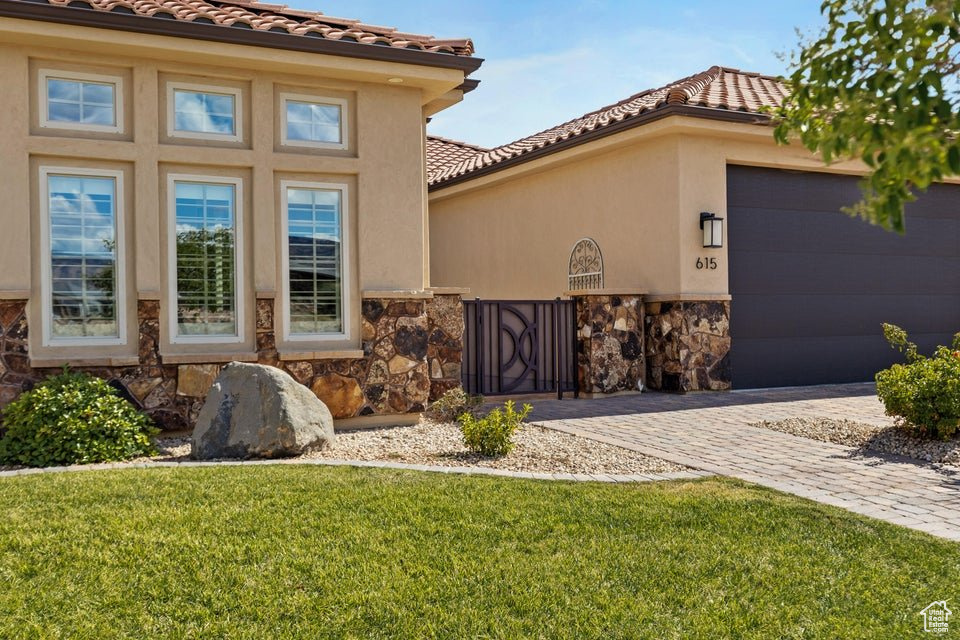 Photo 4 for MLS #2109446 at 615 W 1860 North