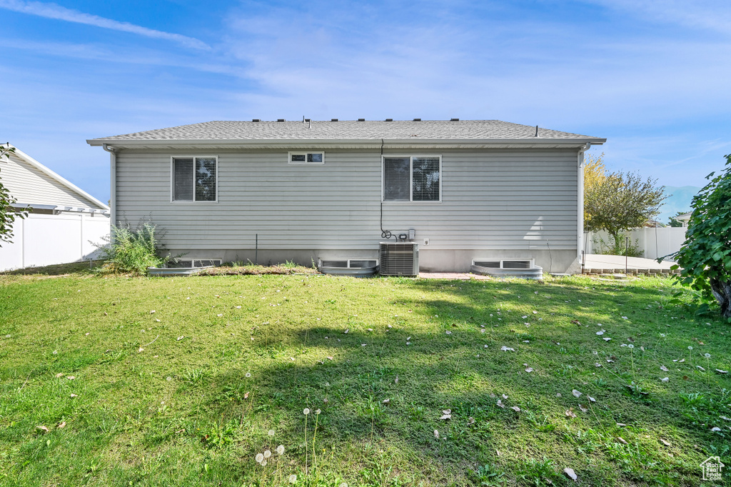 2114 S 825 E Clearfield, UT 84015