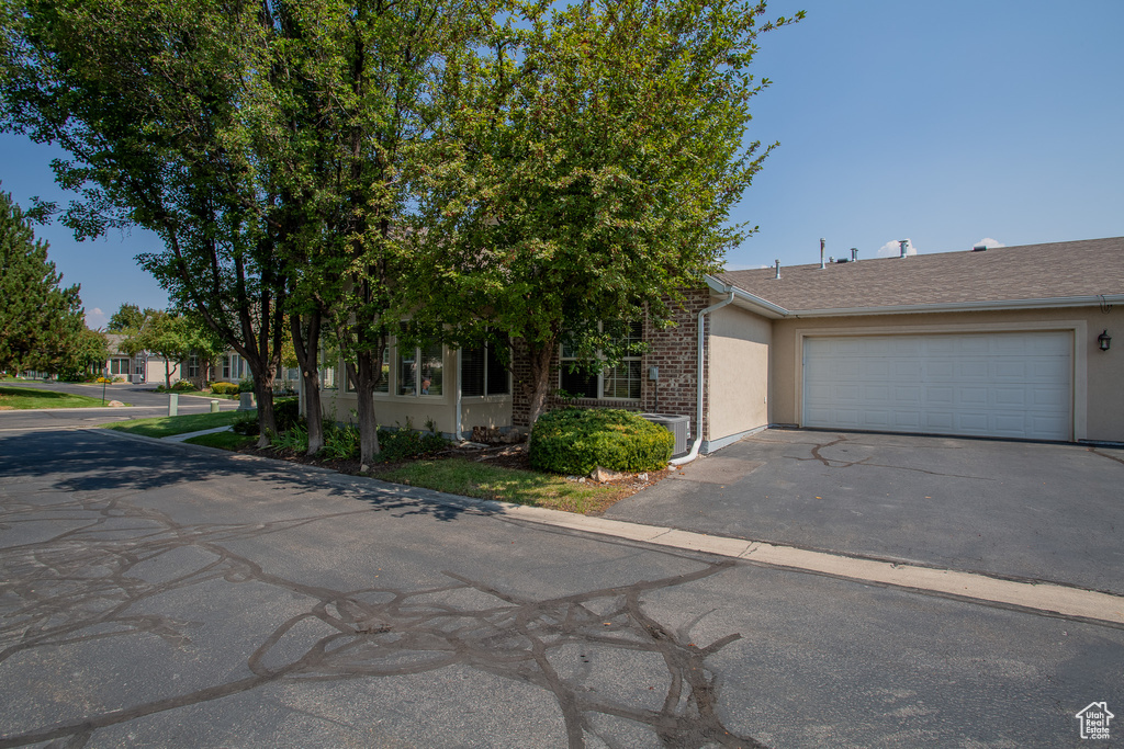 Photo 7 for MLS #2109454 at 2097 W Jordan Villa Dr