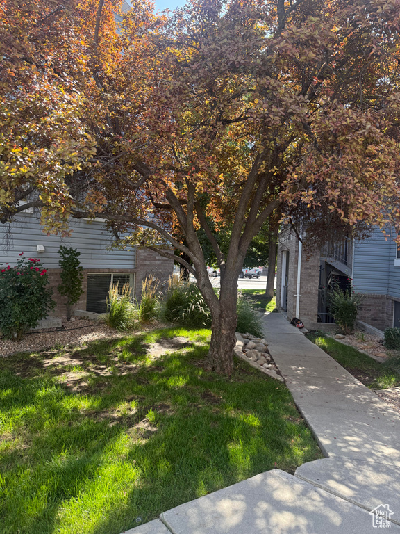 Photo 39 for MLS #2109455 at 1559 N Riverside Ave #4