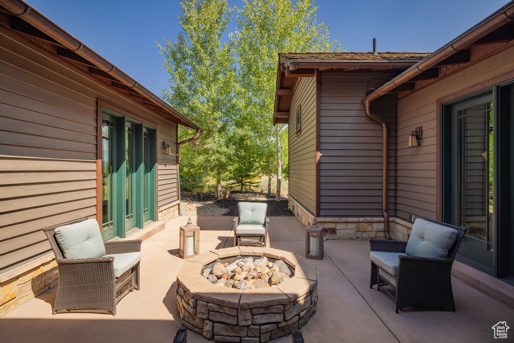 Photo 33 for MLS #2109457 at 3212 E Brokern Spear Trl