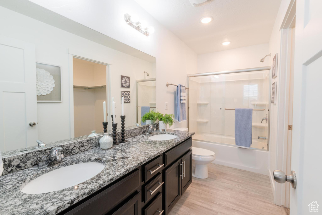 Photo 16 for MLS #2109463 at 723 E 380 North