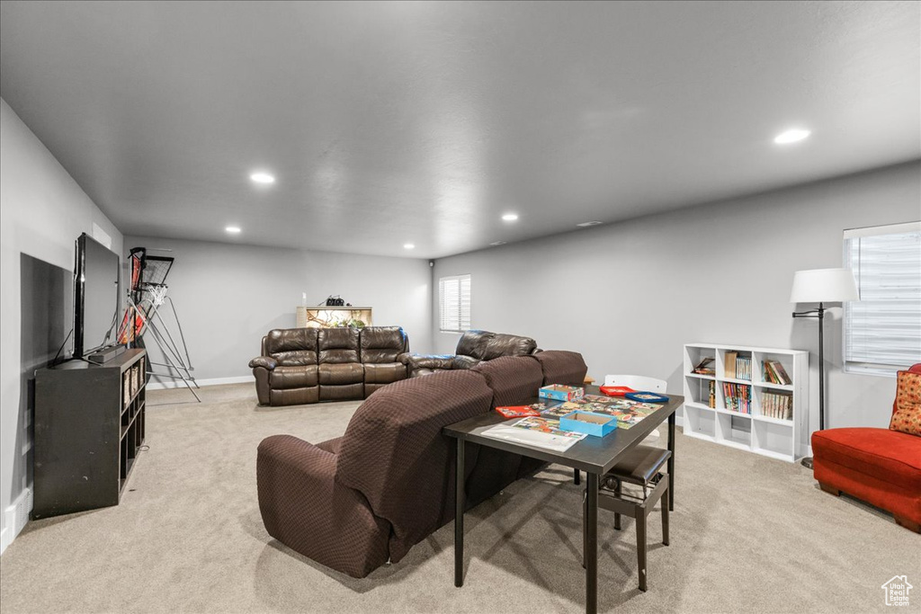 Photo 18 for MLS #2109472 at 885 W Montauk Ln