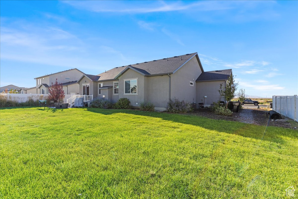 Photo 28 for MLS #2109472 at 885 W Montauk Ln