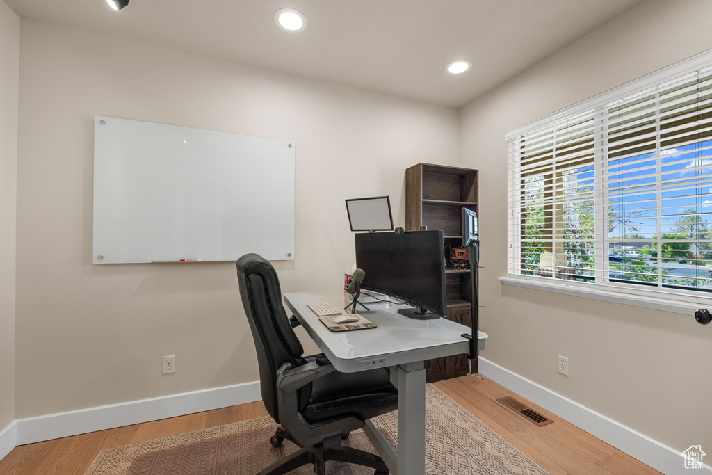 Photo 12 for MLS #2109484 at 417 W Williams Cv