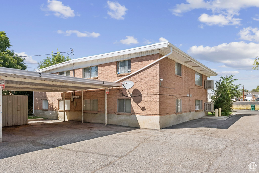 153 W 250 N Clearfield, UT 84015