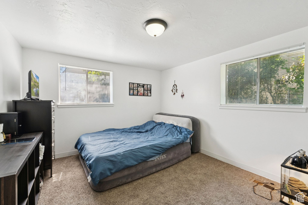 153 W 250 N Clearfield, UT 84015