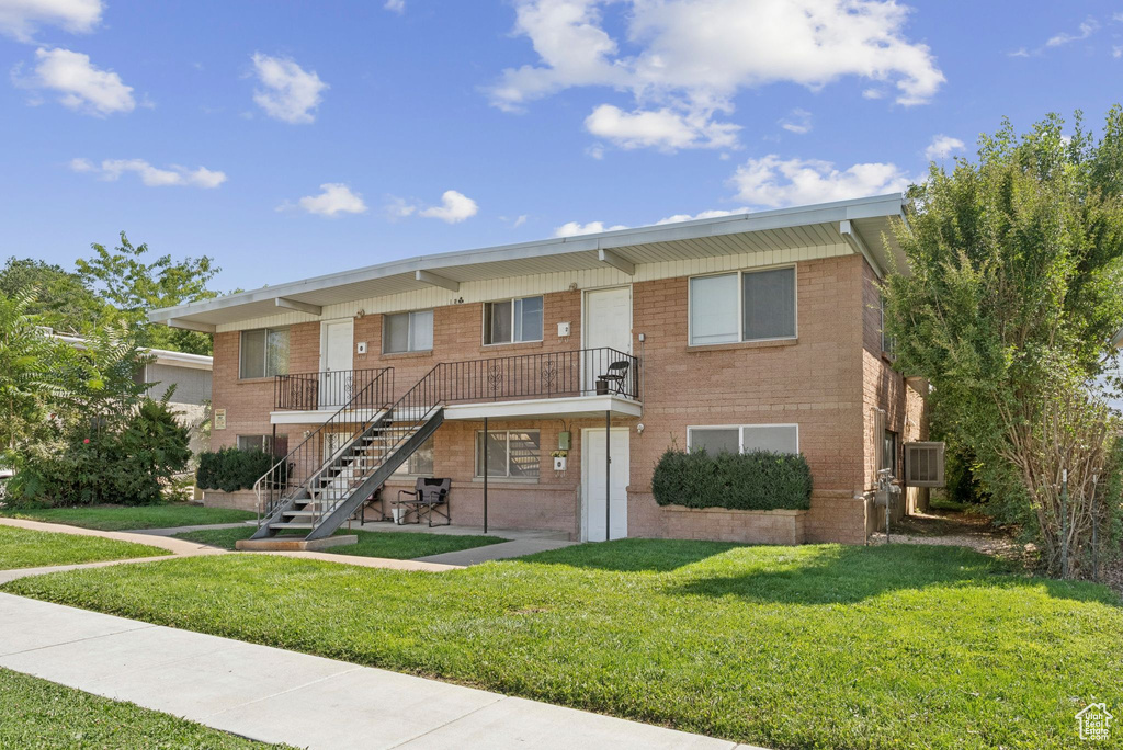 153 W 250 N Clearfield, UT 84015