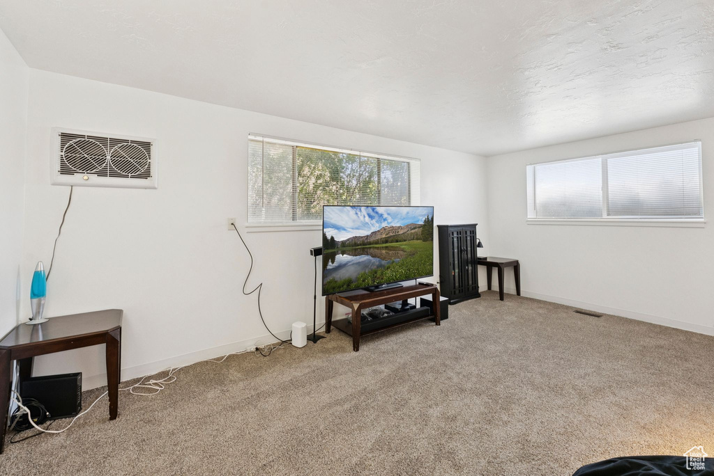 153 W 250 N Clearfield, UT 84015