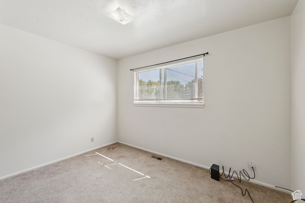 153 W 250 N Clearfield, UT 84015