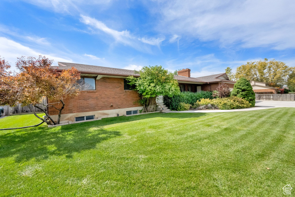 Photo 4 for MLS #2109495 at 276 E 200 North
