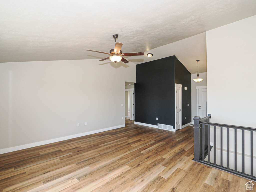 Photo 6 for MLS #2109500 at 565 S Mckay