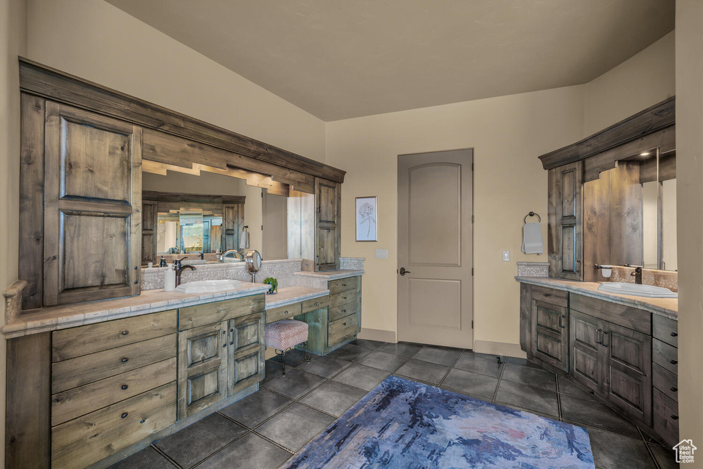 Photo 21 for MLS #2109503 at 2466 W Cohonina Trl