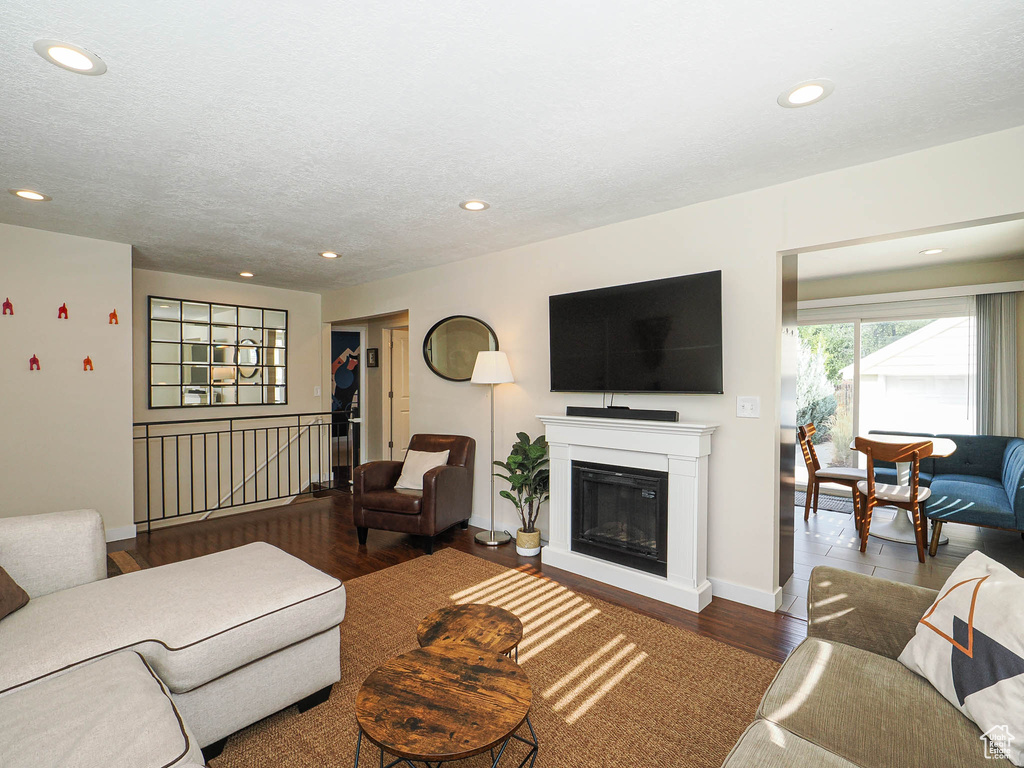Photo 4 for MLS #2109504 at 2261 E Redondo Ave