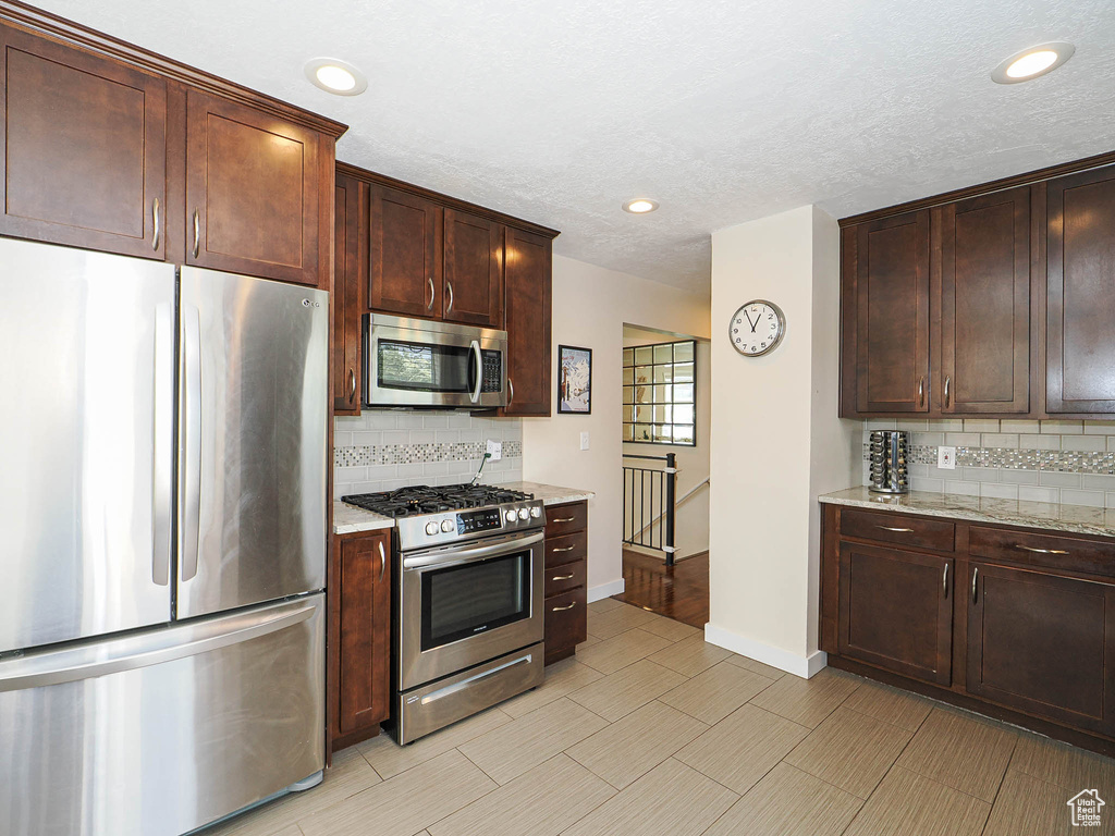Photo 9 for MLS #2109504 at 2261 E Redondo Ave