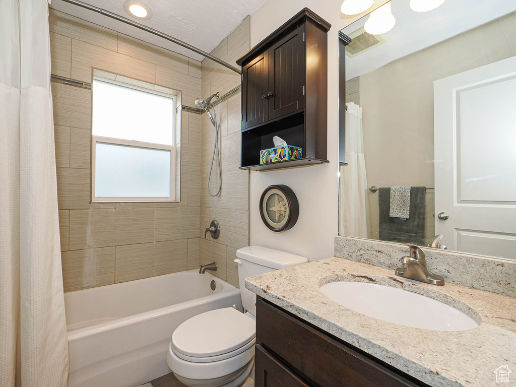 Photo 19 for MLS #2109504 at 2261 E Redondo Ave