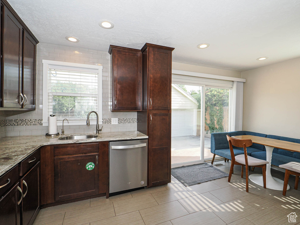 Photo 8 for MLS #2109504 at 2261 E Redondo Ave