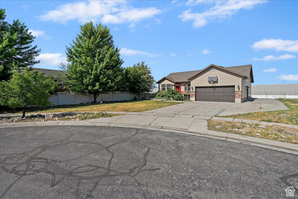 Photo 2 for MLS #2109511 at 1692 S Willow Creek Cir
