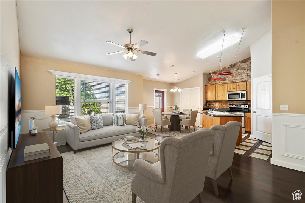 Photo 11 for MLS #2109511 at 1692 S Willow Creek Cir