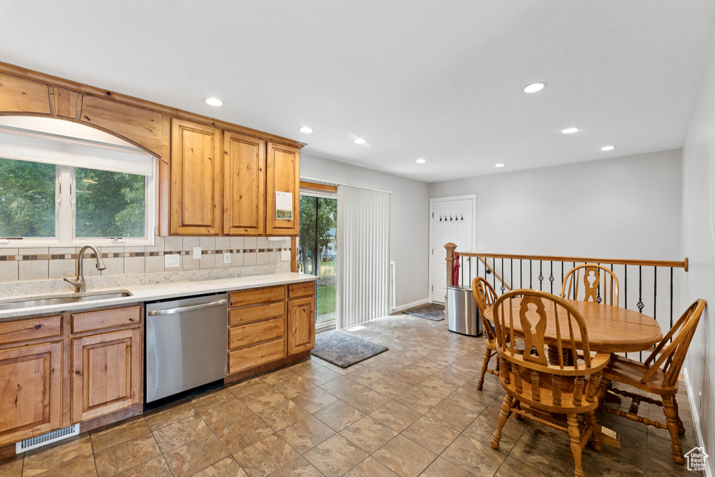 Photo 3 for MLS #2109512 at 8926 S Midvalley Dr