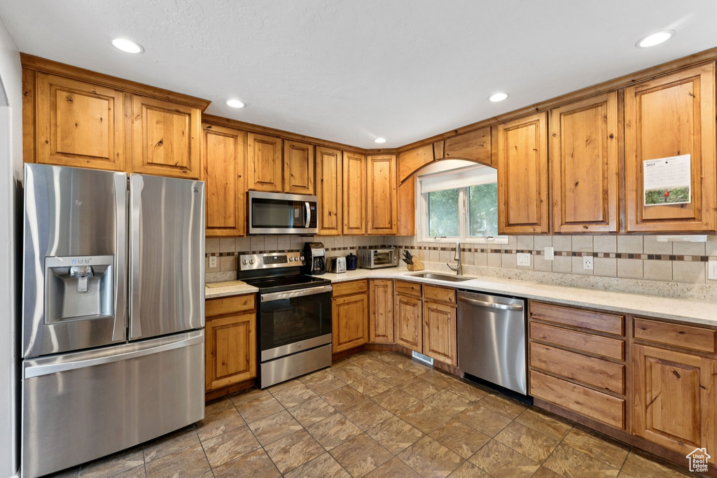 Photo 2 for MLS #2109512 at 8926 S Midvalley Dr