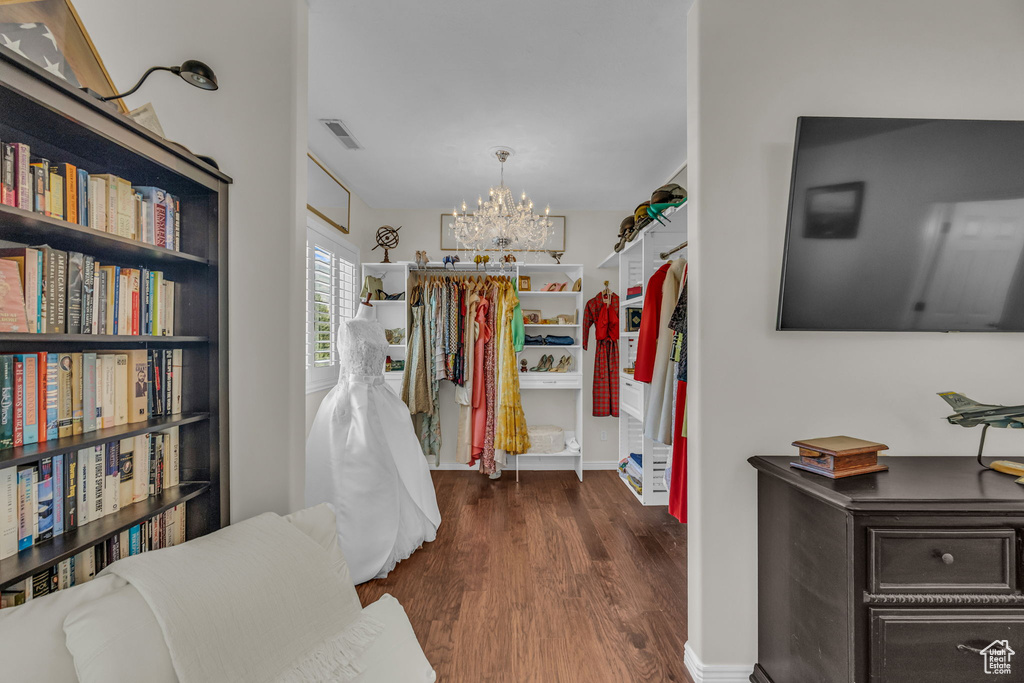 Photo 18 for MLS #2109516 at 557 E Warm Springs Dr