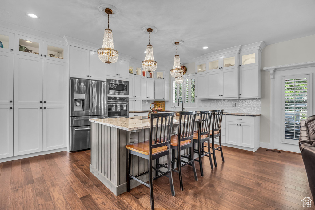 Photo 8 for MLS #2109516 at 557 E Warm Springs Dr