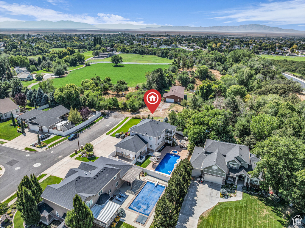 Photo 44 for MLS #2109516 at 557 E Warm Springs Dr
