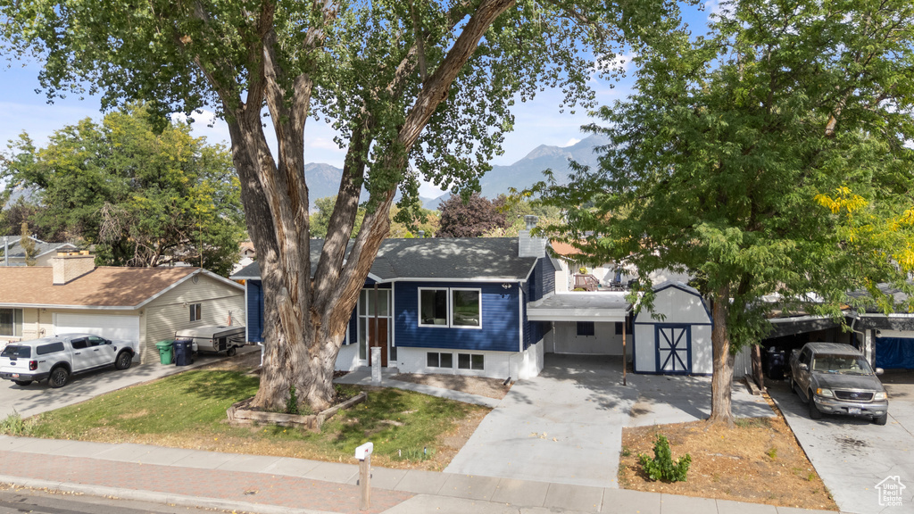 8731 S GLADIATOR WAY Sandy, UT 84094