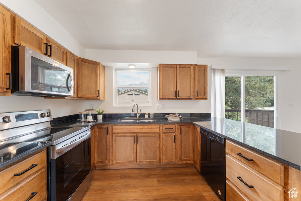 8731 S GLADIATOR WAY Sandy, UT 84094