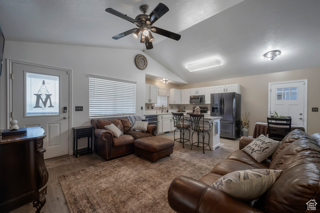 Photo 8 for MLS #2109526 at 3214 E Golden Eagle Rd