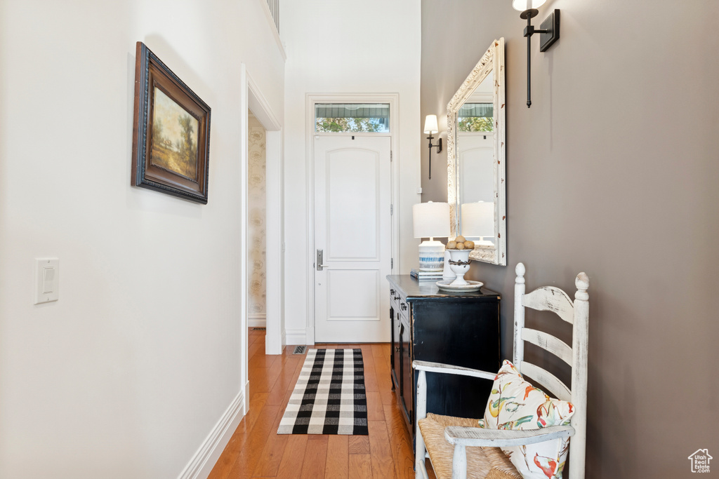 Photo 4 for MLS #2109528 at 281 N Almond St