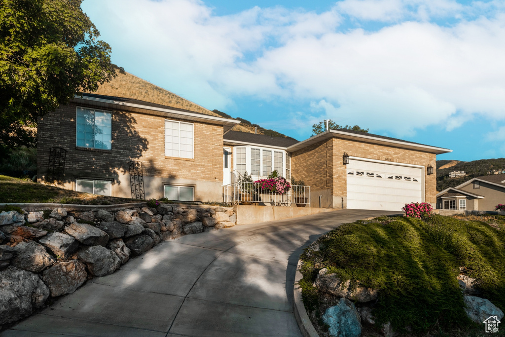 Photo 4 for MLS #2109536 at 3325 S Bountiful Blvd