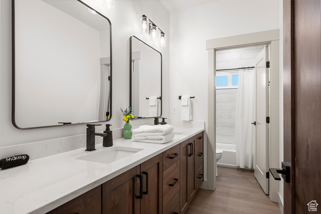 Photo 25 for MLS #2109546 at 3326 S Bay Cir