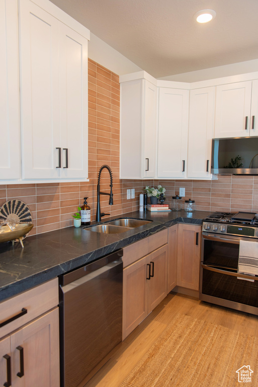 Photo 8 for MLS #2109558 at 3550 W Franco Court