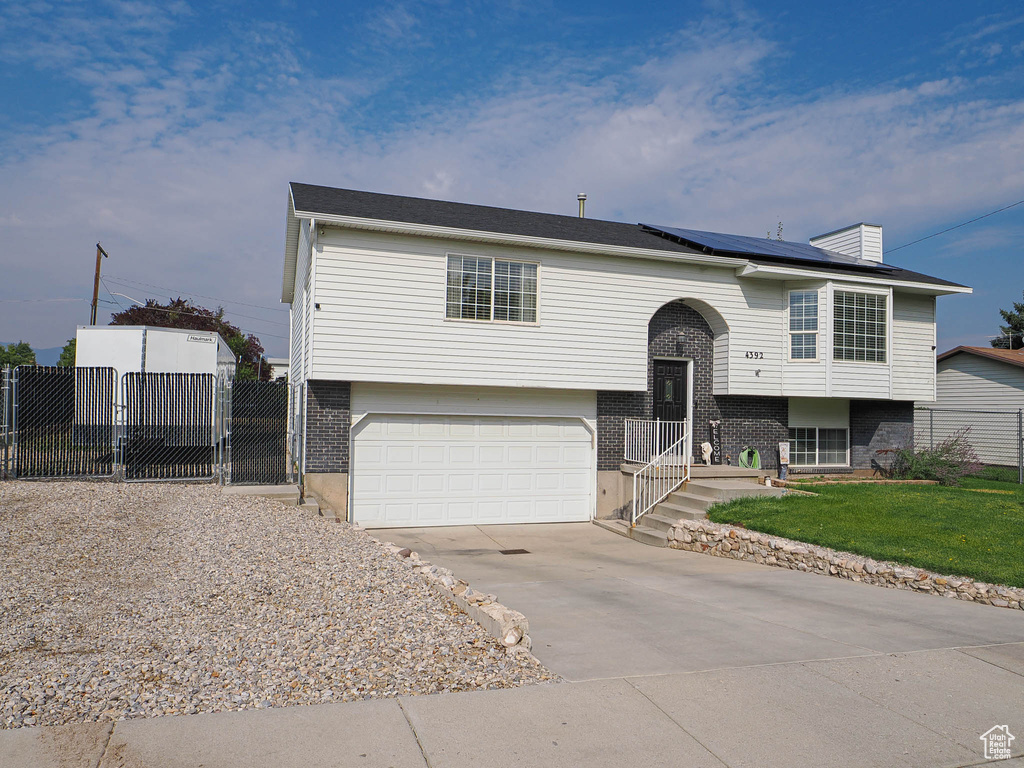 4392 S 3680 W West Valley City, UT 84120