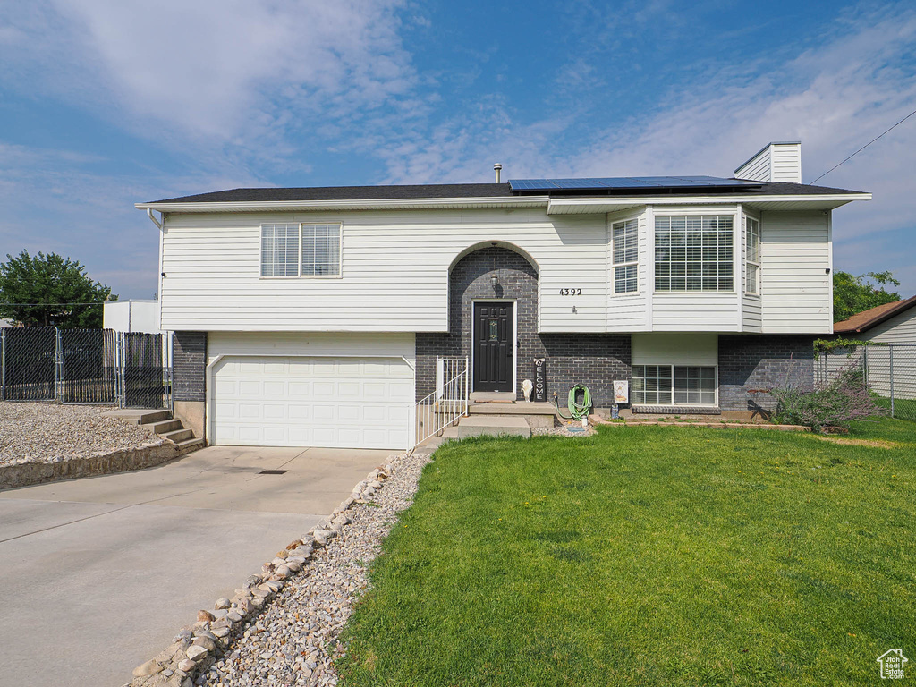 4392 S 3680 W West Valley City, UT 84120