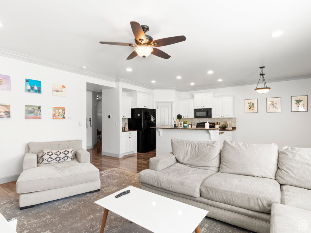 Photo 9 for MLS #2109570 at 1227 N Silvercrest Dr