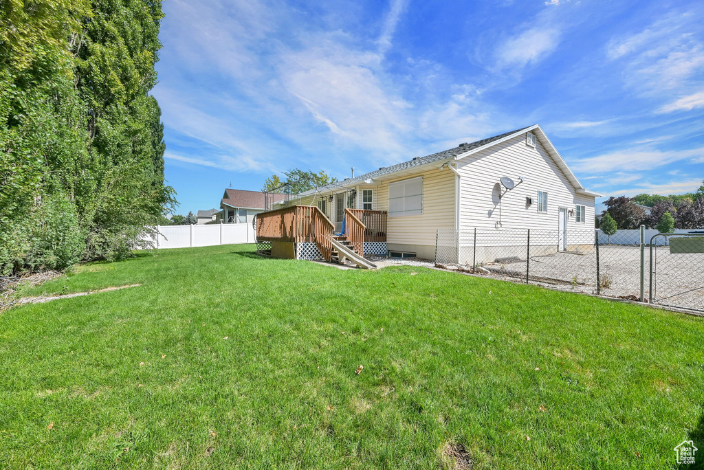 1121 N 900 W Clinton, UT 84015