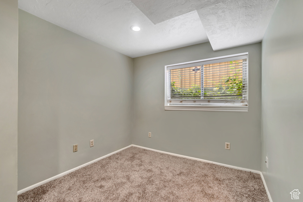 6905 S SANDLILY CIR West Jordan, UT 84081