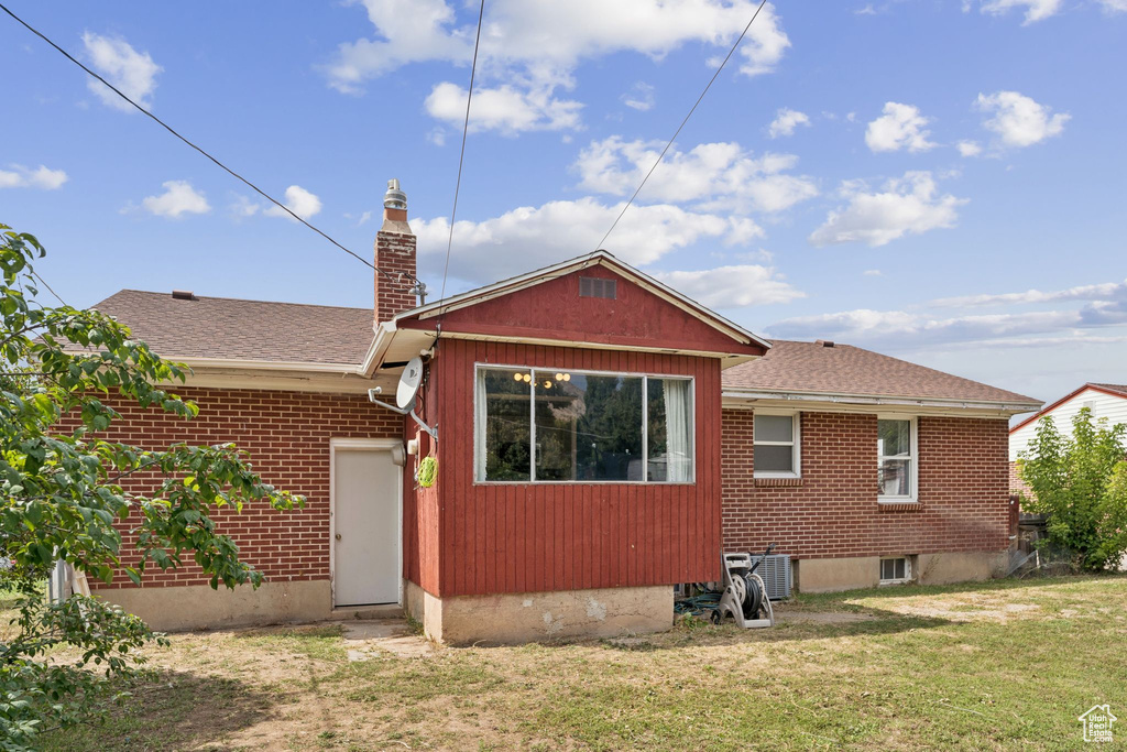 3472 S FOWLER AVE Ogden, UT 84403