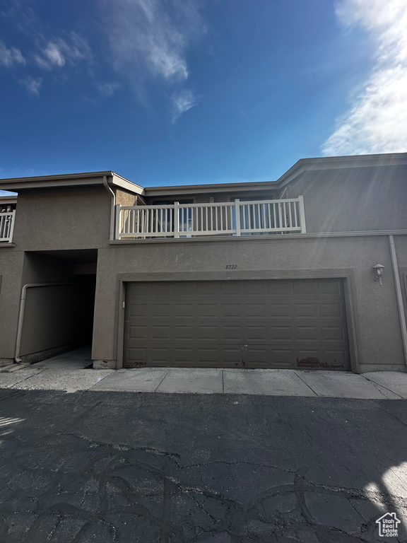 Photo 3 for MLS #2109583 at 8722 S Oakwood Park Cir  #8722
