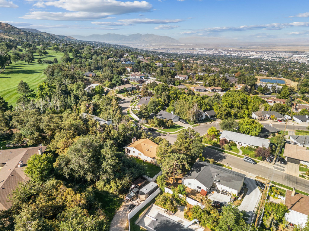 2423 S ELAINE DR Bountiful, UT 84010